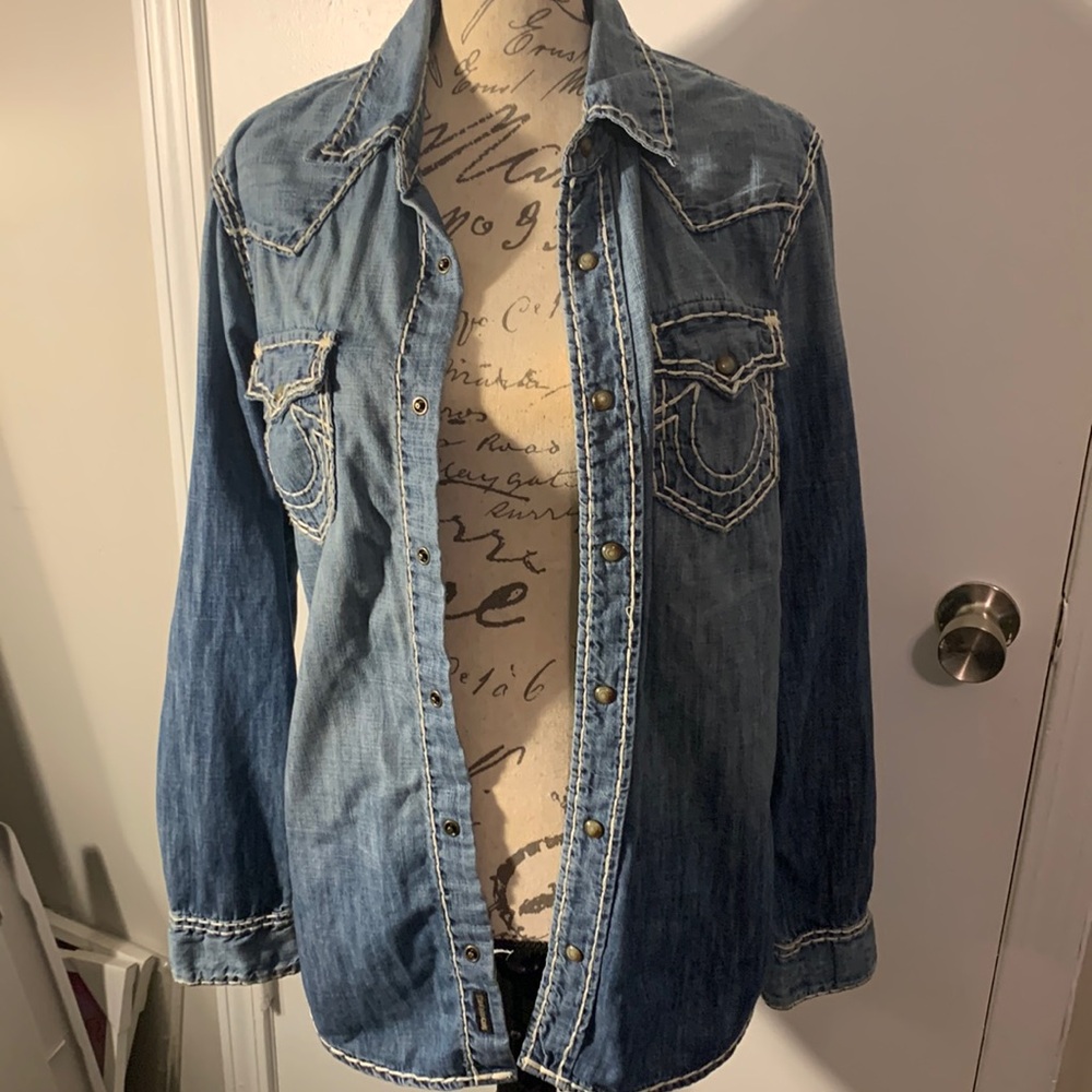 Big T Woven True Religion